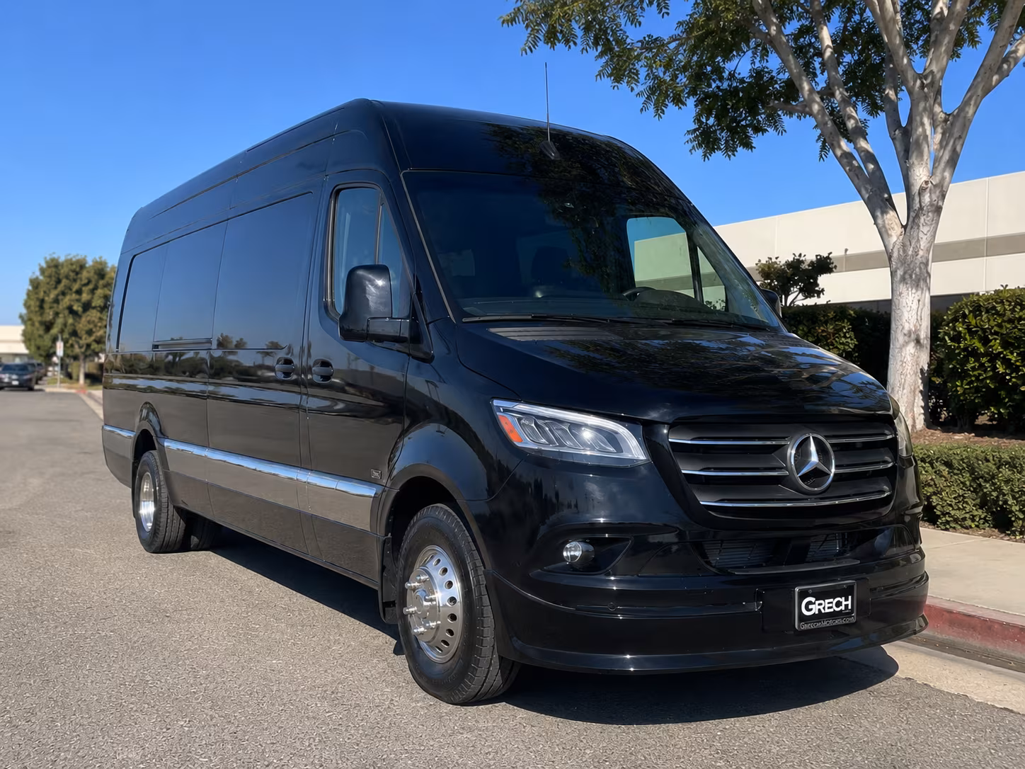 Rent a Bus to San Diego International Airport