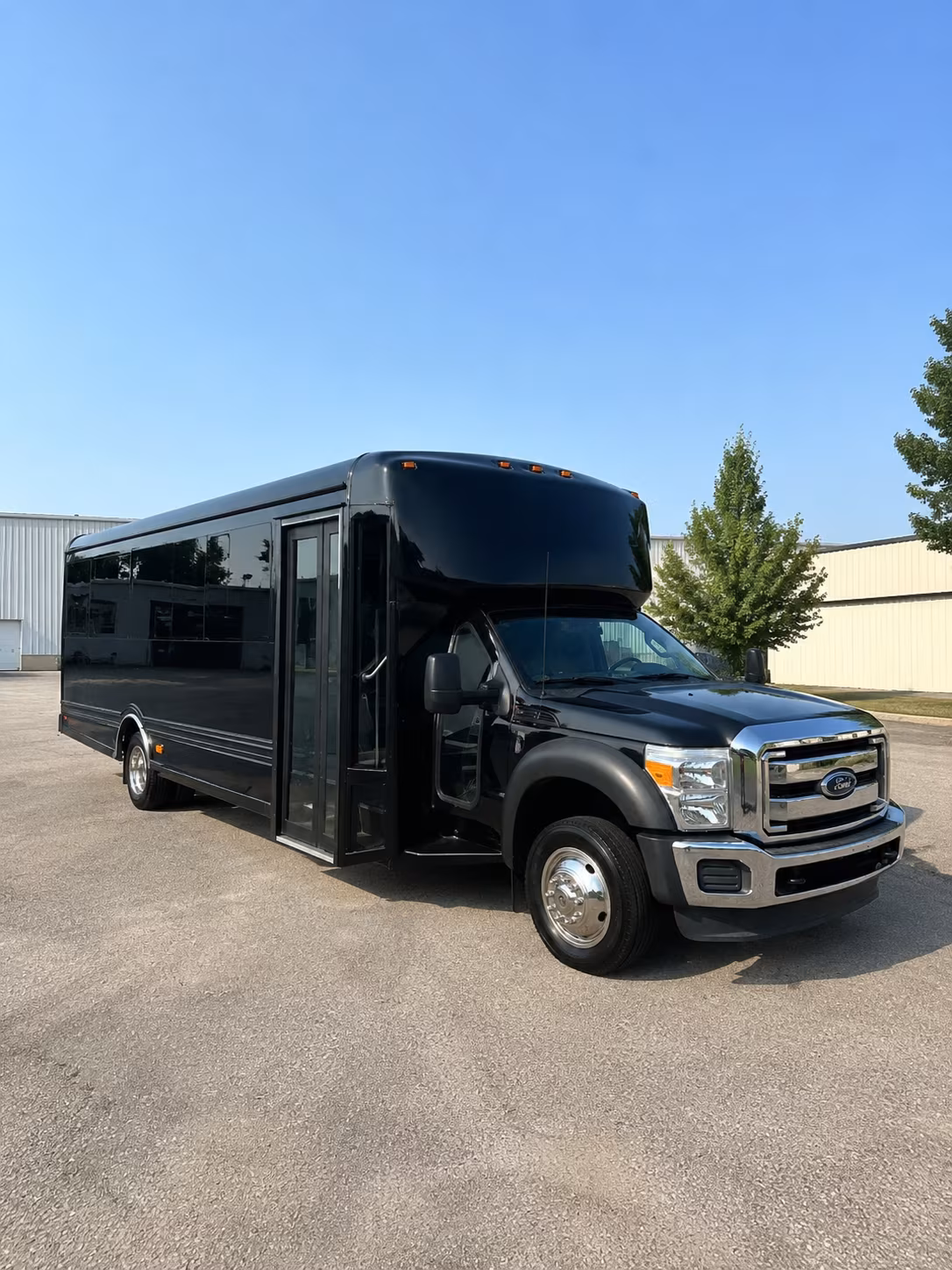 20 Passenger Party Bus Exterior