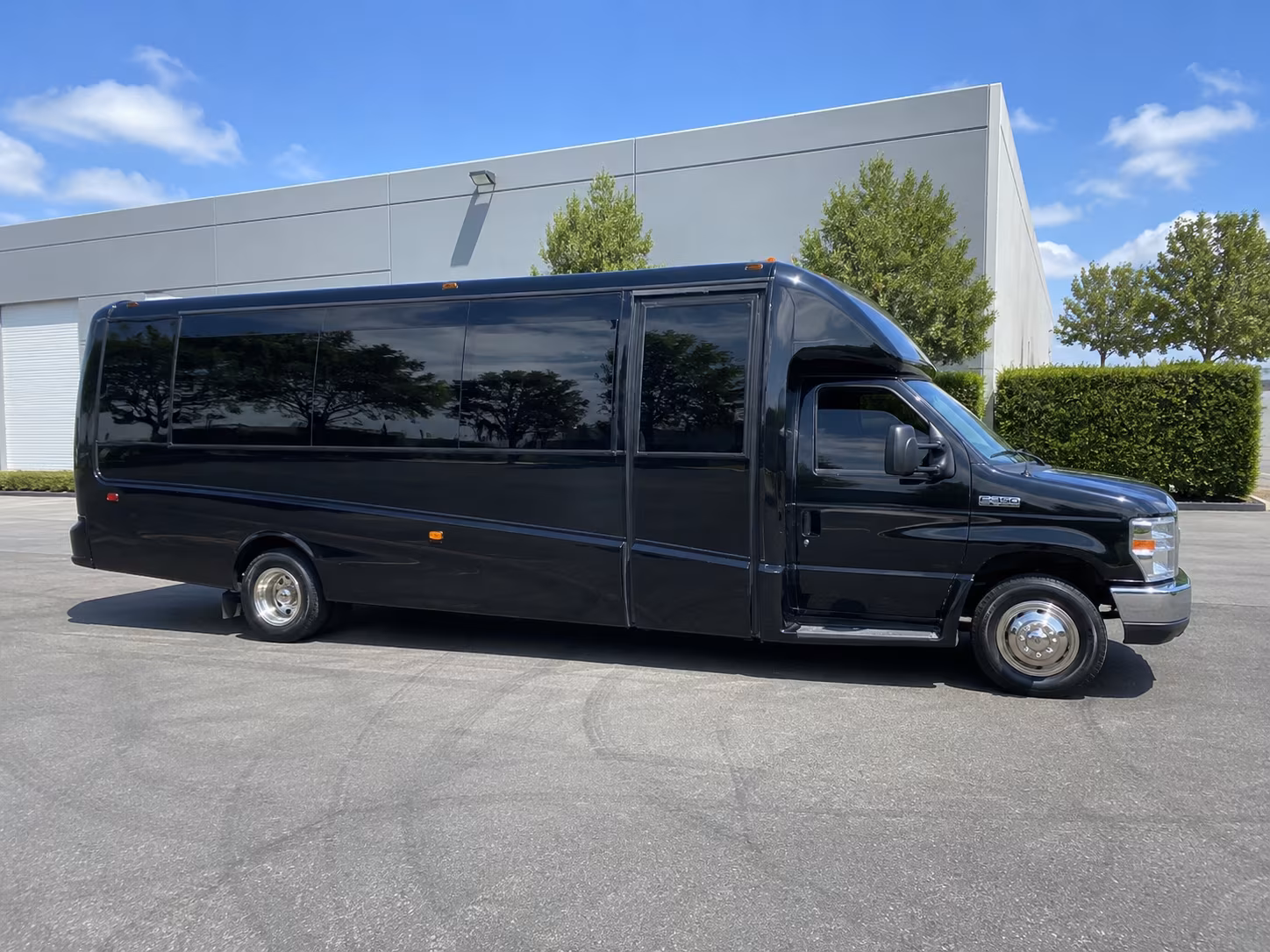 Carlsbad Winery Tour & Pub Crawl Transportation