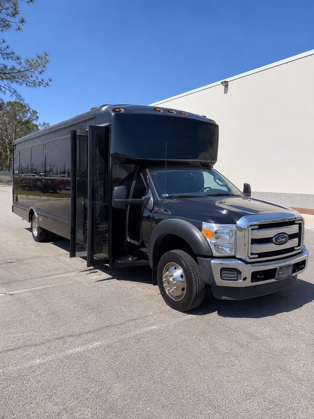Temecula Homecoming & Prom Party Bus Rentals